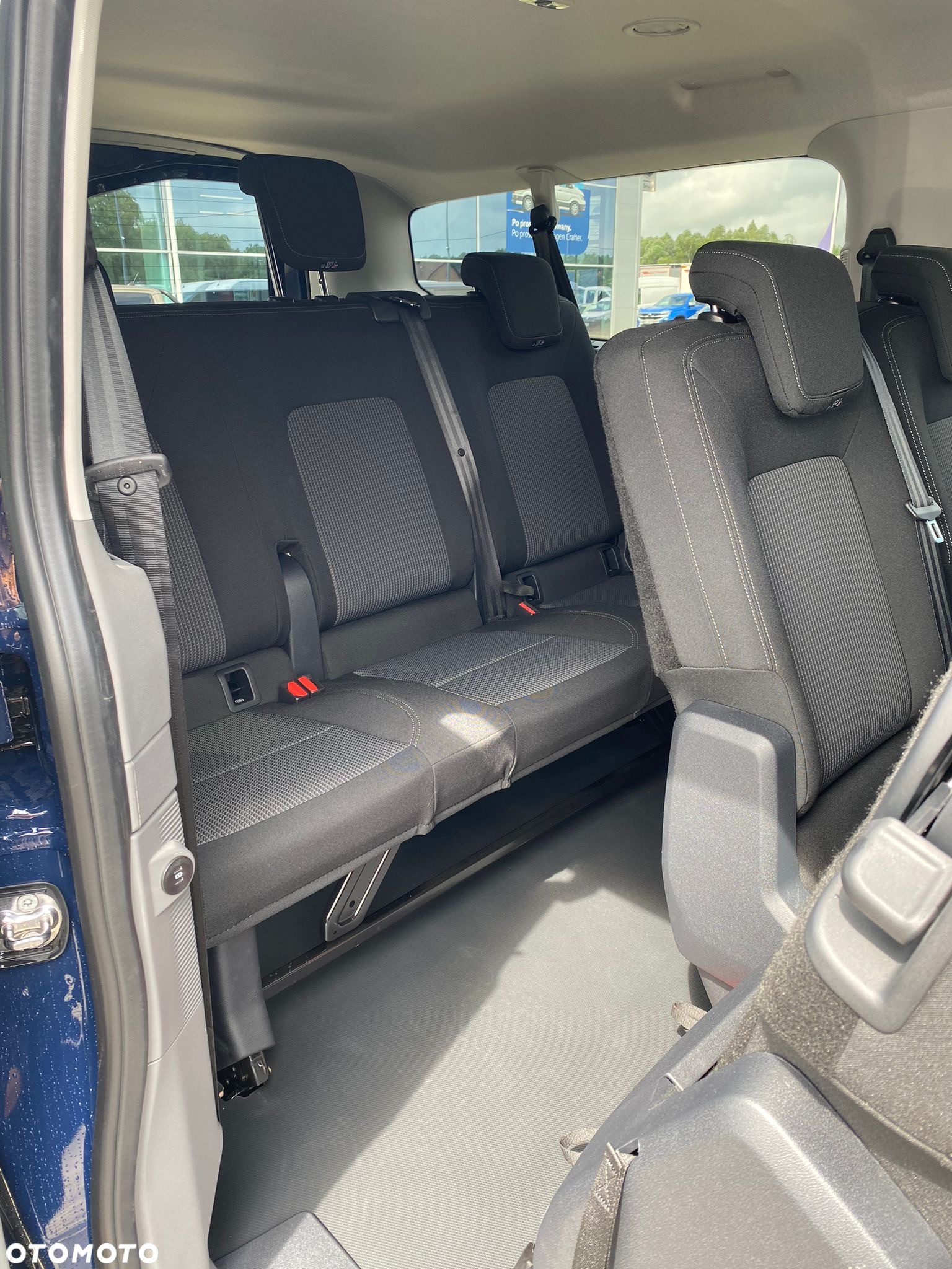 Volkswagen Caravelle 2.0 TDI L2 - 15