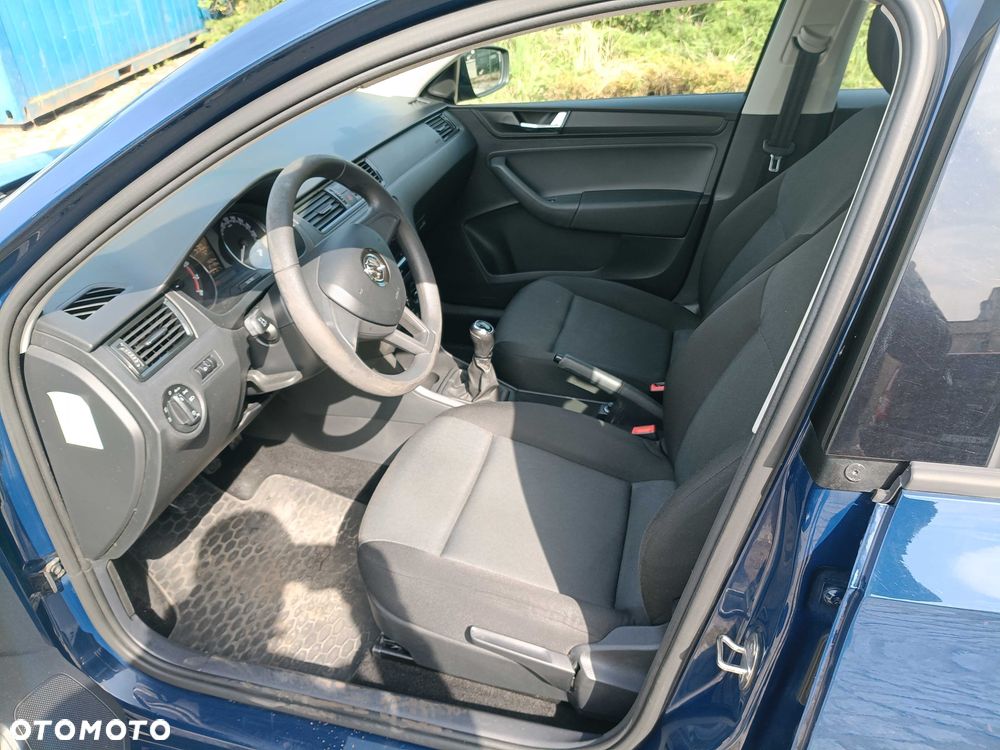 Skoda RAPID - 6