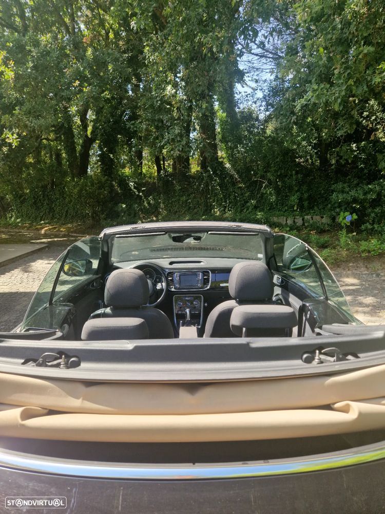 VW New Beetle Cabriolet 1.2 TSI Design DSG - 27