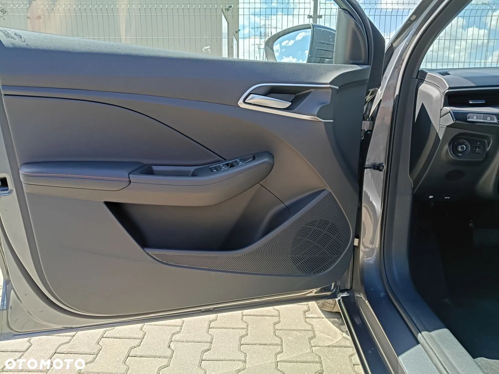 MG MG3 1.5 HEV+ Exclusive - 11