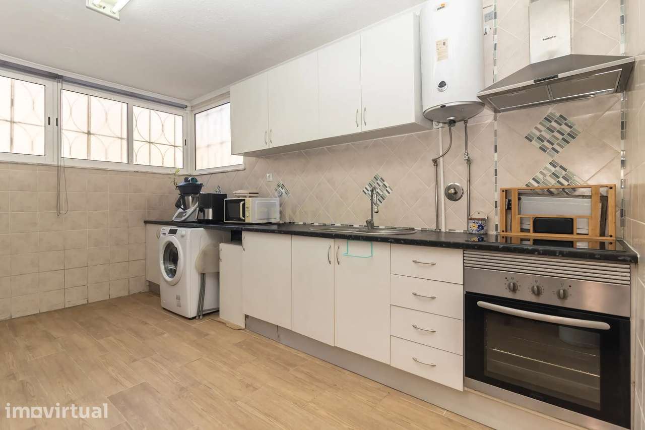 Apartamento T1 em Santo António da Charneca, Barreiro - Grande imagem: 3/22