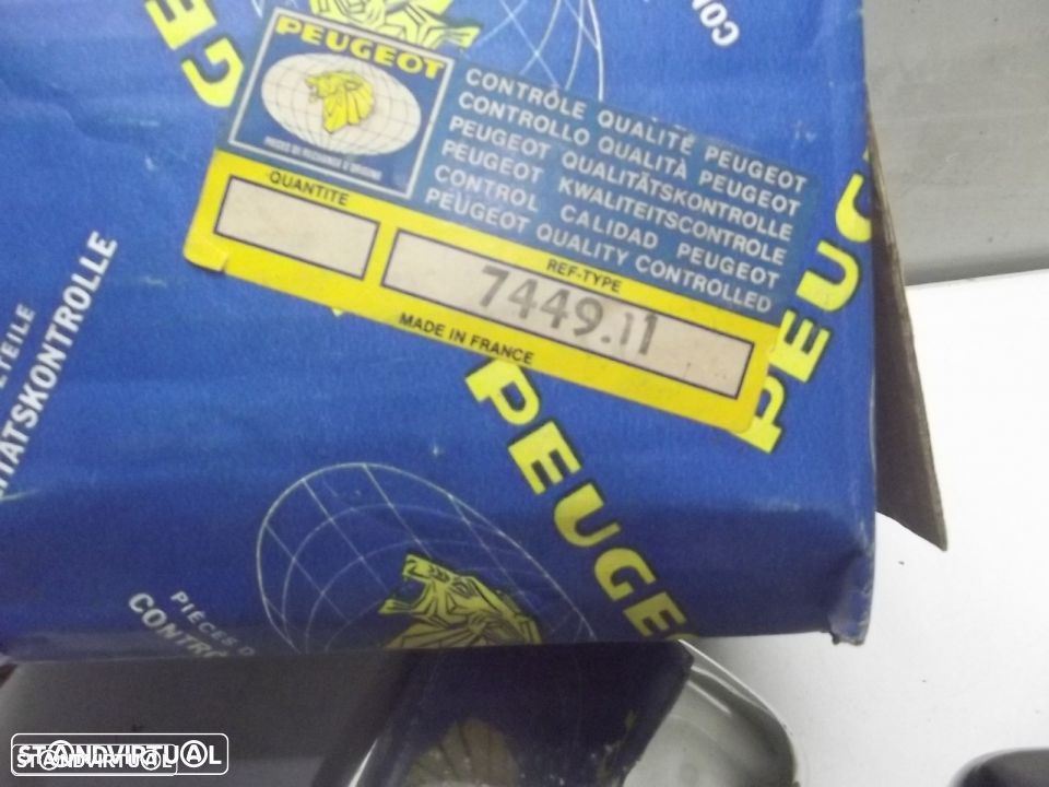 peugeot 404 carrinha mista escudetes novos e originais - 4