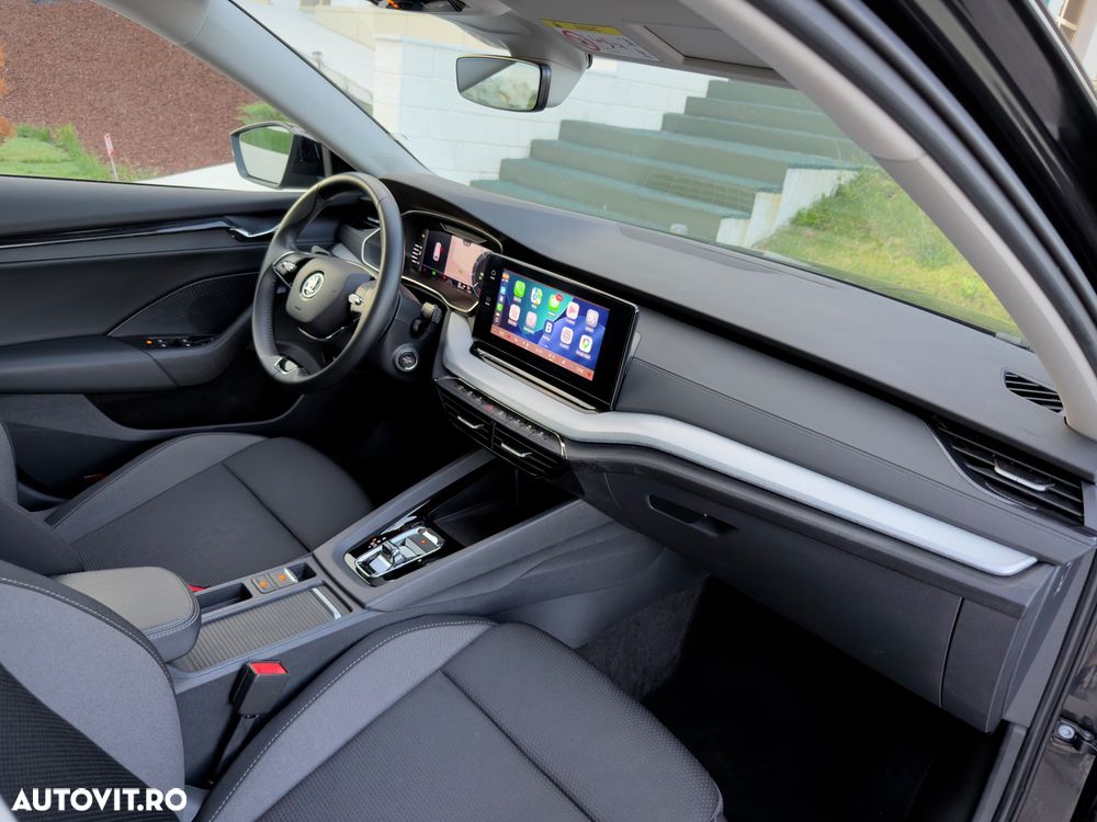 Skoda Octavia 2.0 TDI DSG Tour - 6
