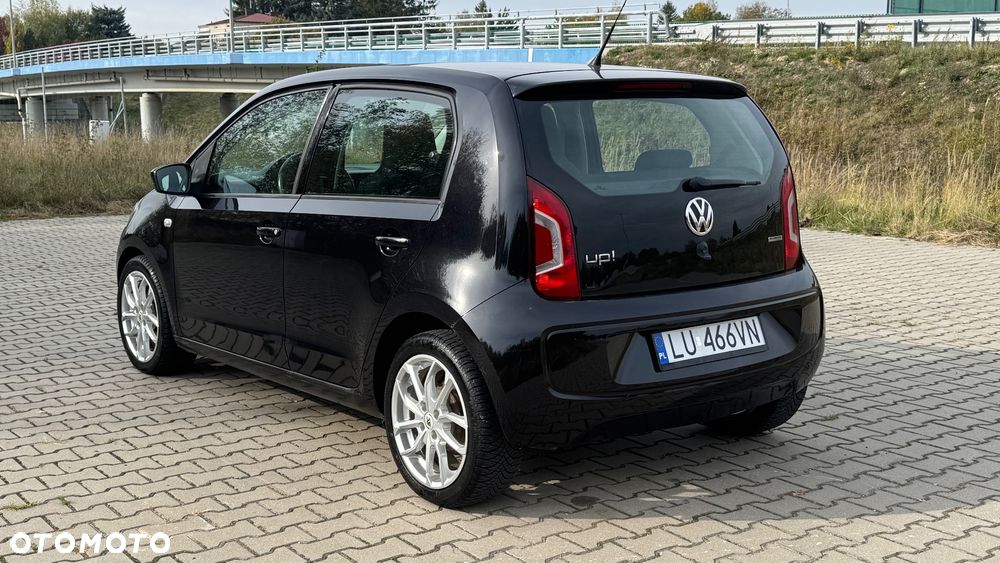Volkswagen up! - 8