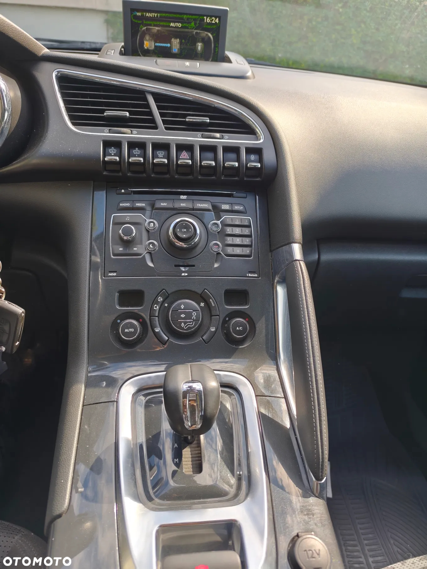 Peugeot 3008 2.0 HYbrid4 - 16