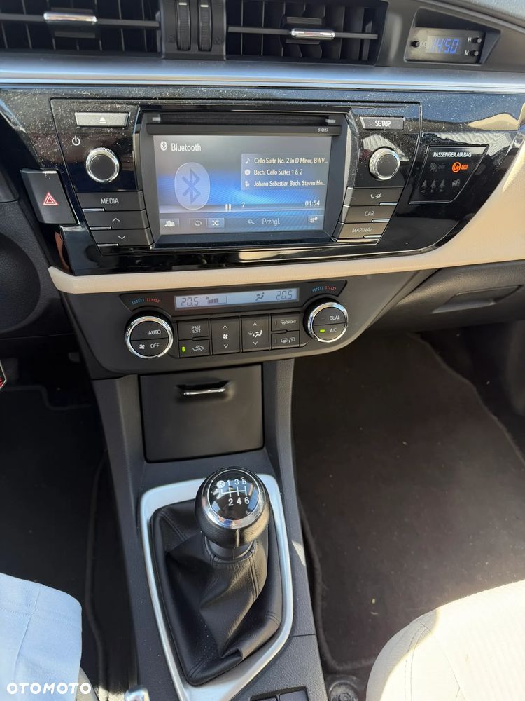 Toyota Corolla 1.6 Premium - 7