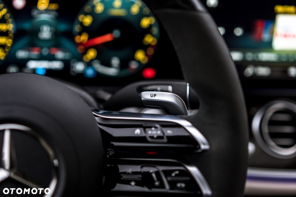Mercedes-Benz Klasa E AMG 63 S 4Matic+ 9G-TRONIC - 4