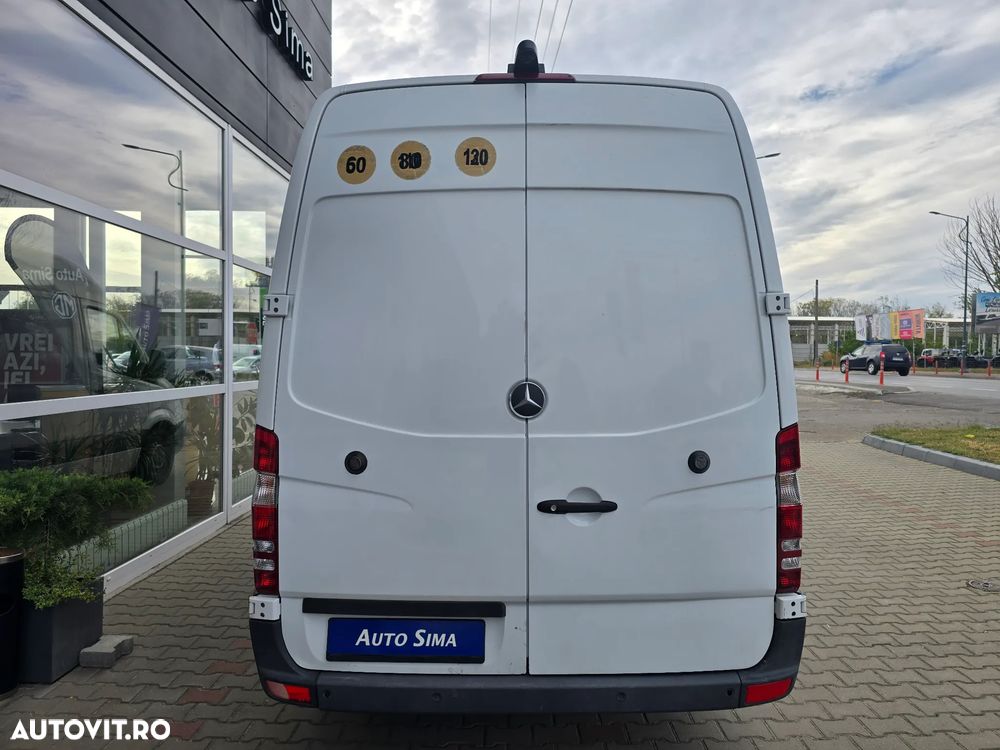Mercedes-Benz SPRINTER - 7