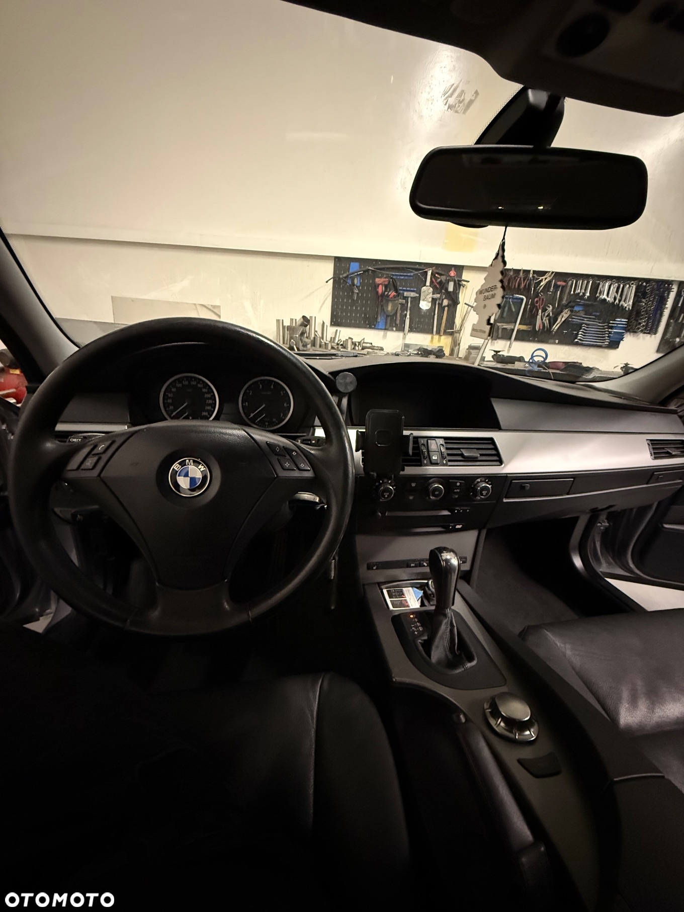 BMW Seria 5 523i Touring - 17