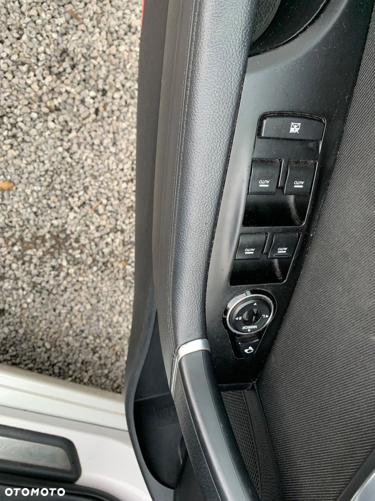 Hyundai i40 i40cw 1.7 CRDi Automatik Premium - 16