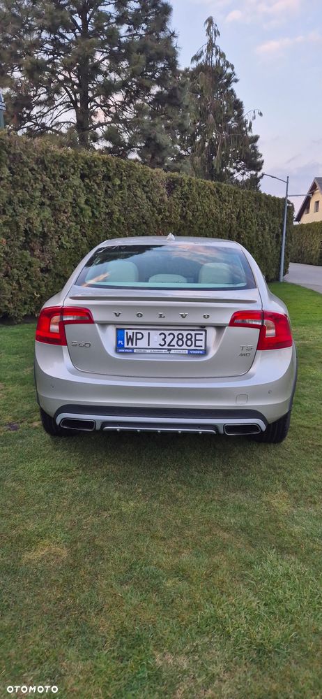 Volvo S60 T5 Drive-E Summum - 4