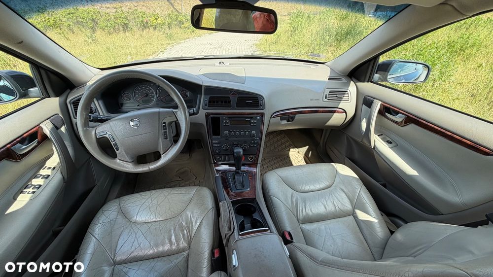 Volvo V70 2.4 Momentum - 13