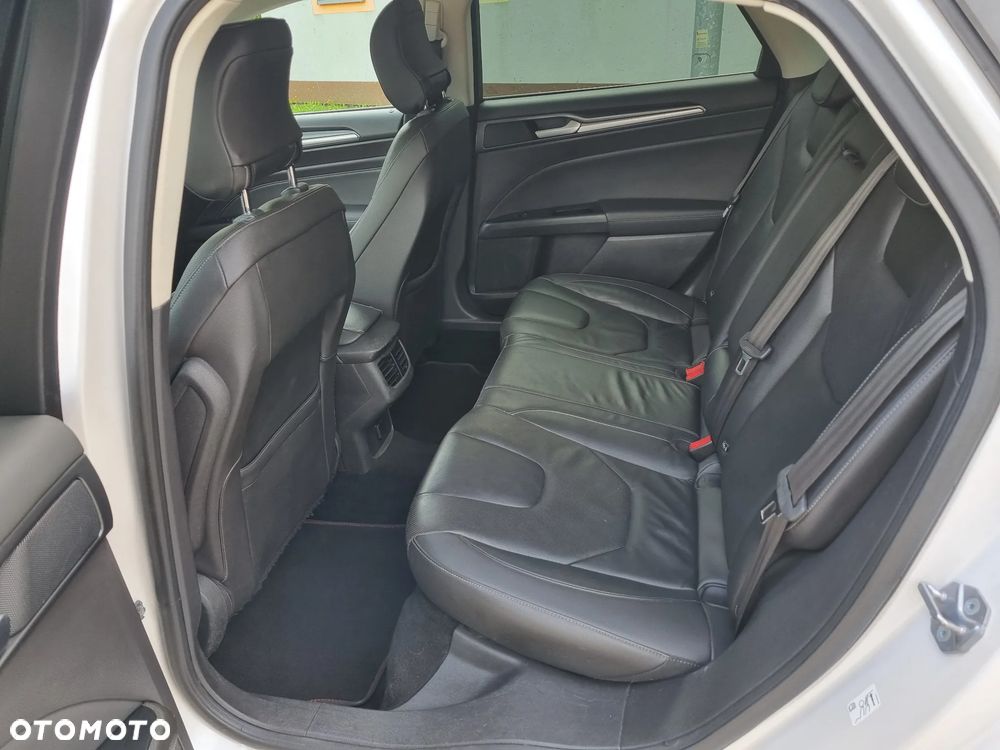 Ford Mondeo - 15