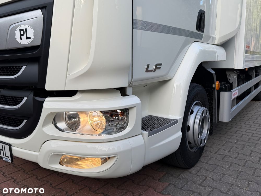 DAF DAF LF 12.260 AUTOMAT / PEŁNY ADR / LODÓWKA /SALON POLSKA / WINDA 1.5 TONY / PRZEBIEG 138.000 TYŚ KM / JEDYNY W POLSCE / FABRYCZNIE NOWY / UNIKAT / ŁÓŻKO / WOZIŁ AMUNICJE / KONTENER CAŁY WYBITY / PACHNIE NOWOŚCIĄ - 11