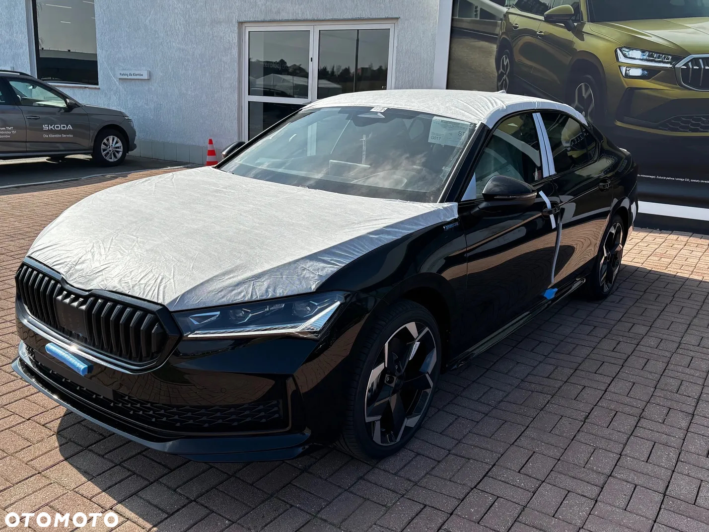 Skoda Superb 2.0 TDI SCR 4x4 Sportline DSG - 4