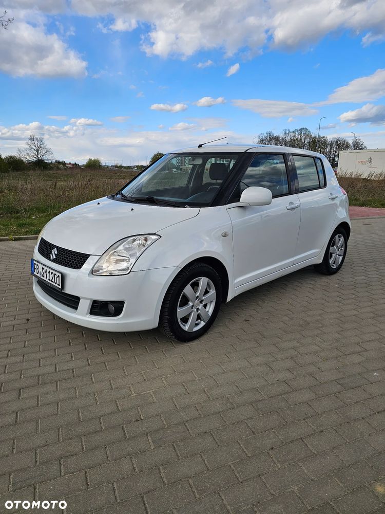 Suzuki Swift 1.3 Comfort - 1