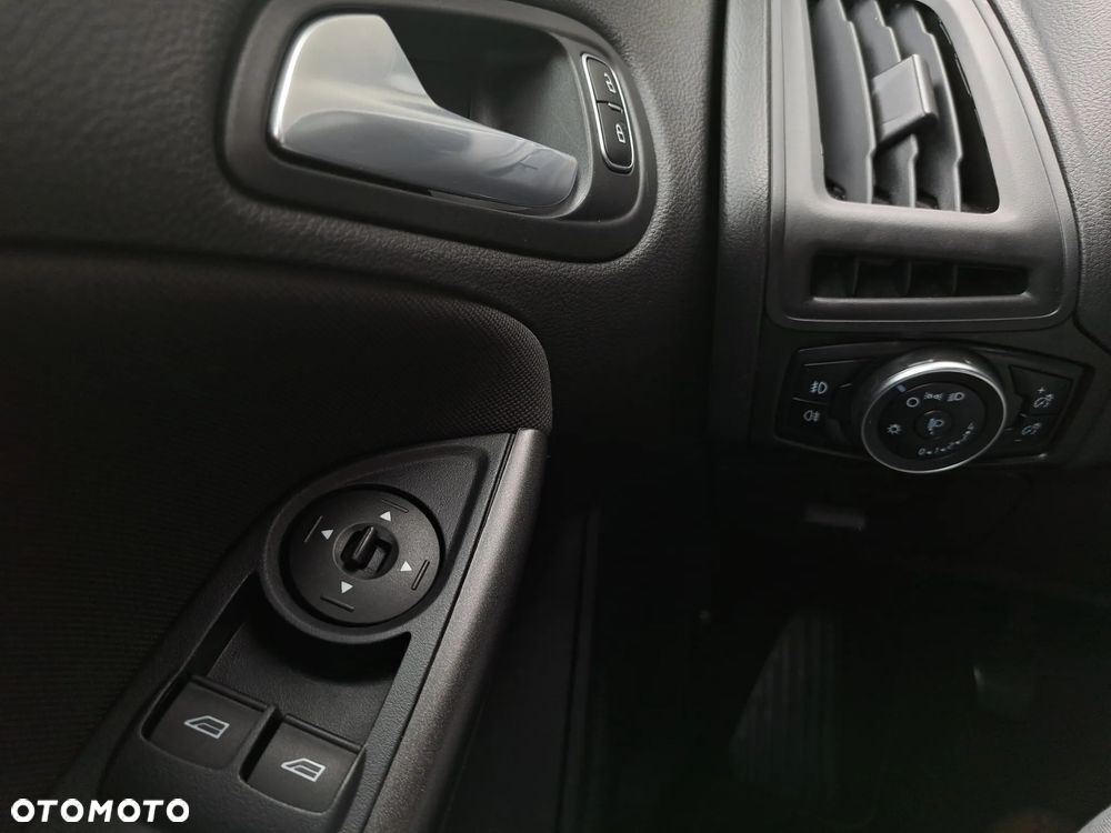 Ford Focus 1.5 TDCi Gold X - 27