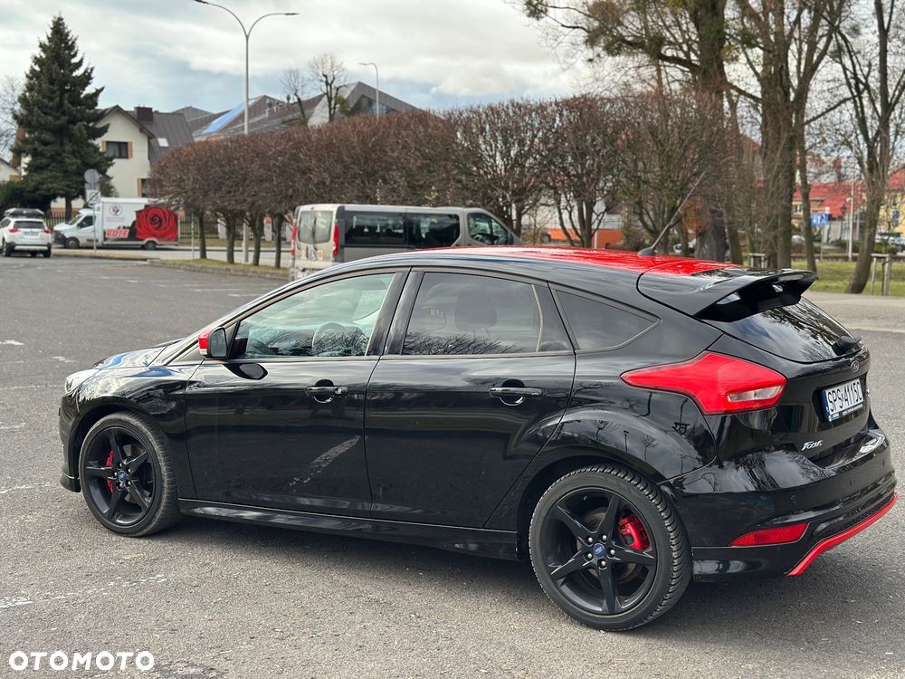 Ford Focus 1.5 EcoBoost STart-Stopp-System ST-LINE - 19