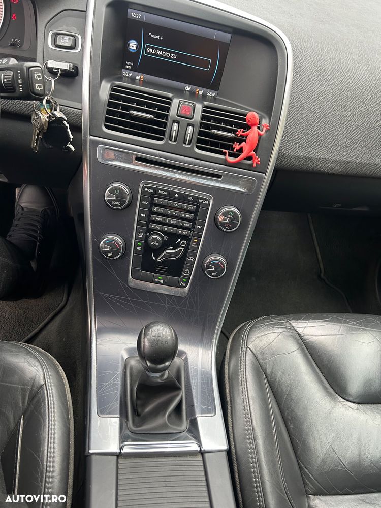 Volvo XC 60 D5 AWD Ocean Race - 14