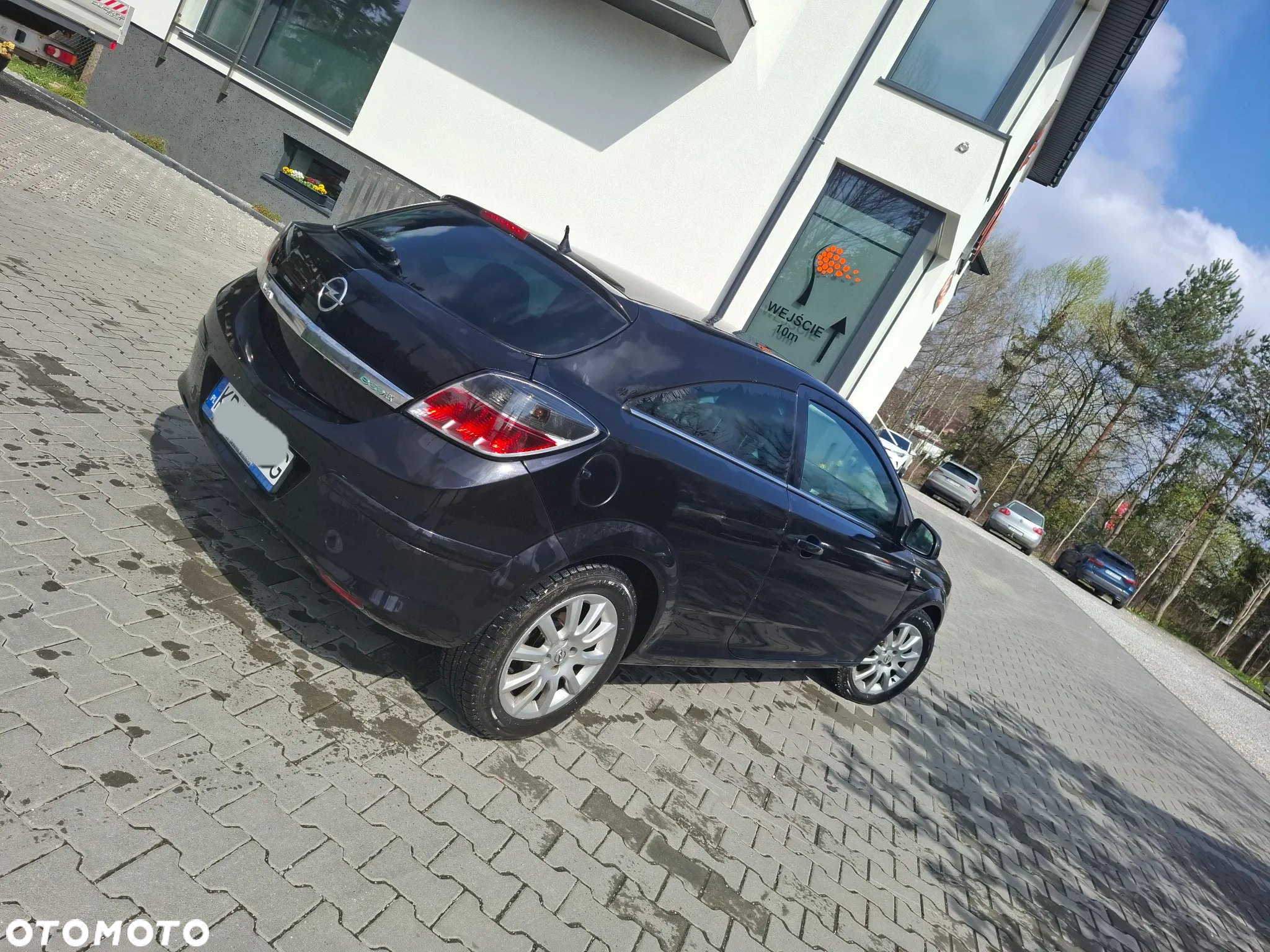 Opel Astra GTC 1.4 - 4