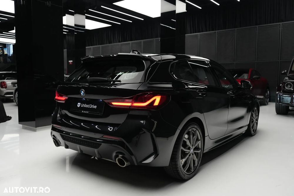 BMW M1 M135i xDrive AT - 30