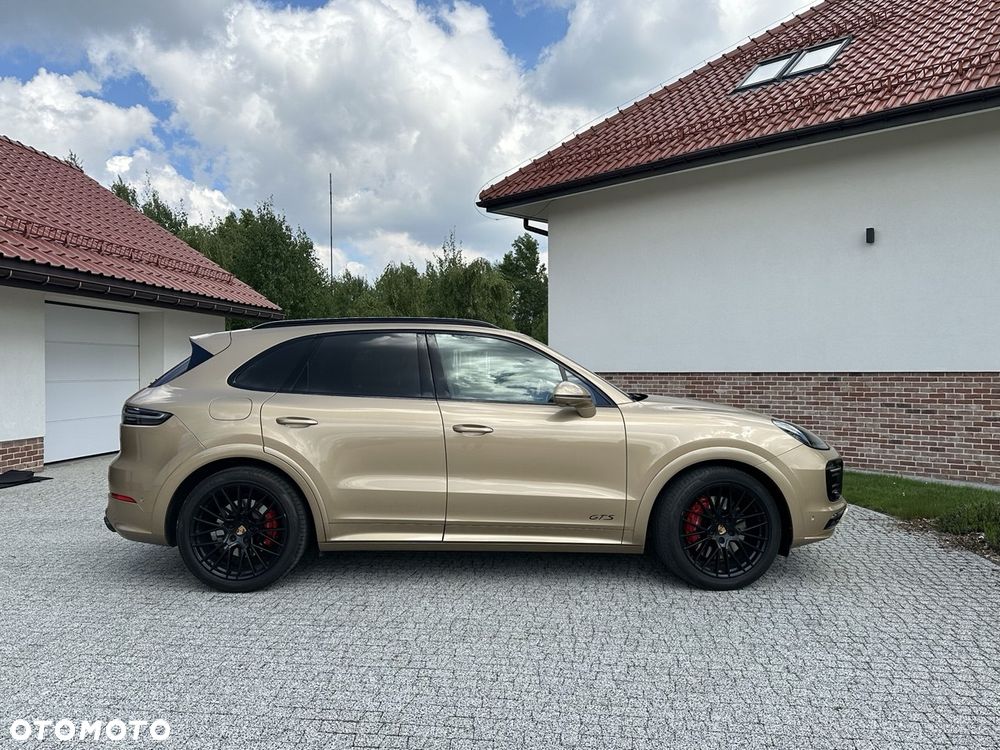 Porsche Cayenne - 10