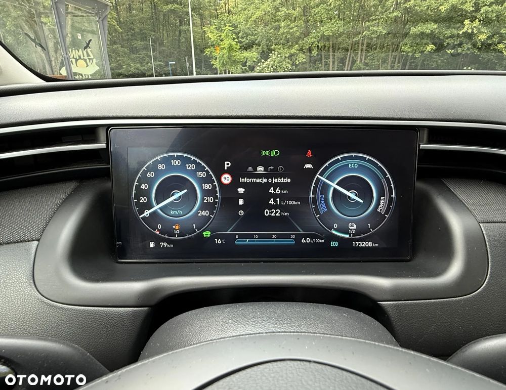 Hyundai Tucson 1.6 T-GDi HEV Executive 2WD - 28