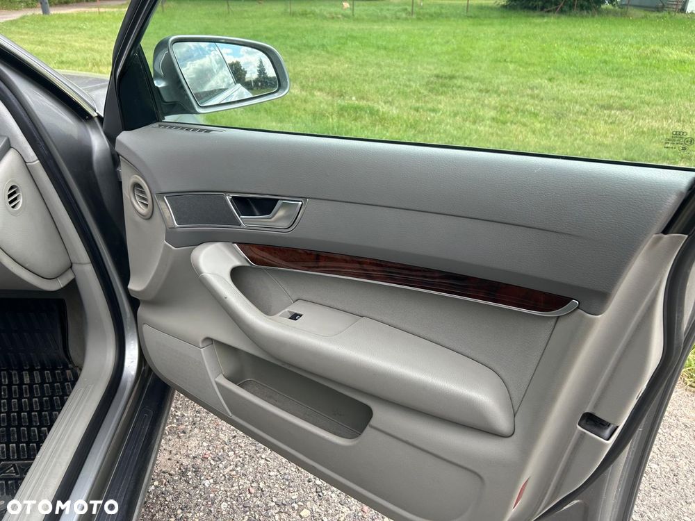 Audi A6 Limousine 2.4 - 20