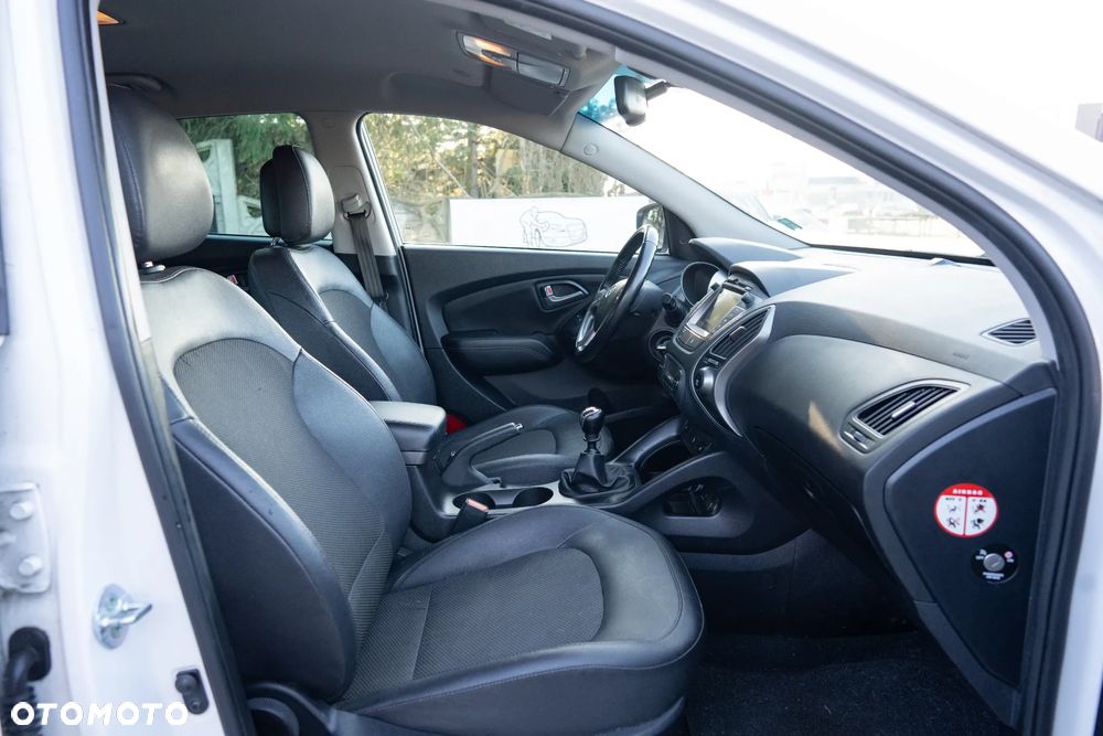 Hyundai ix35 1.6 2WD blue Style - 12