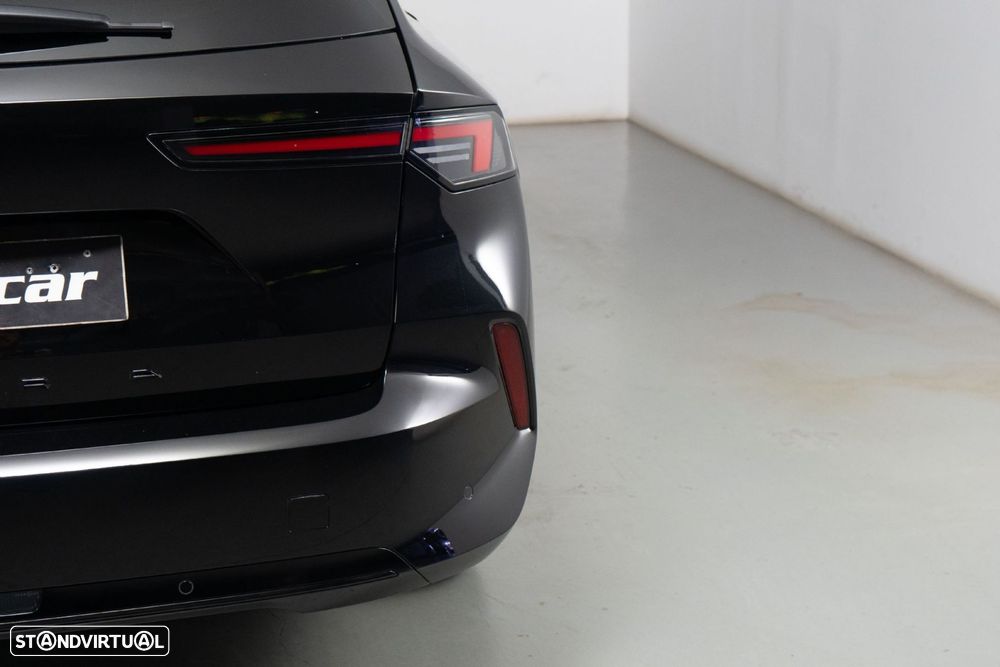 Opel Astra Sports Tourer 1.2 T GS Line - 18