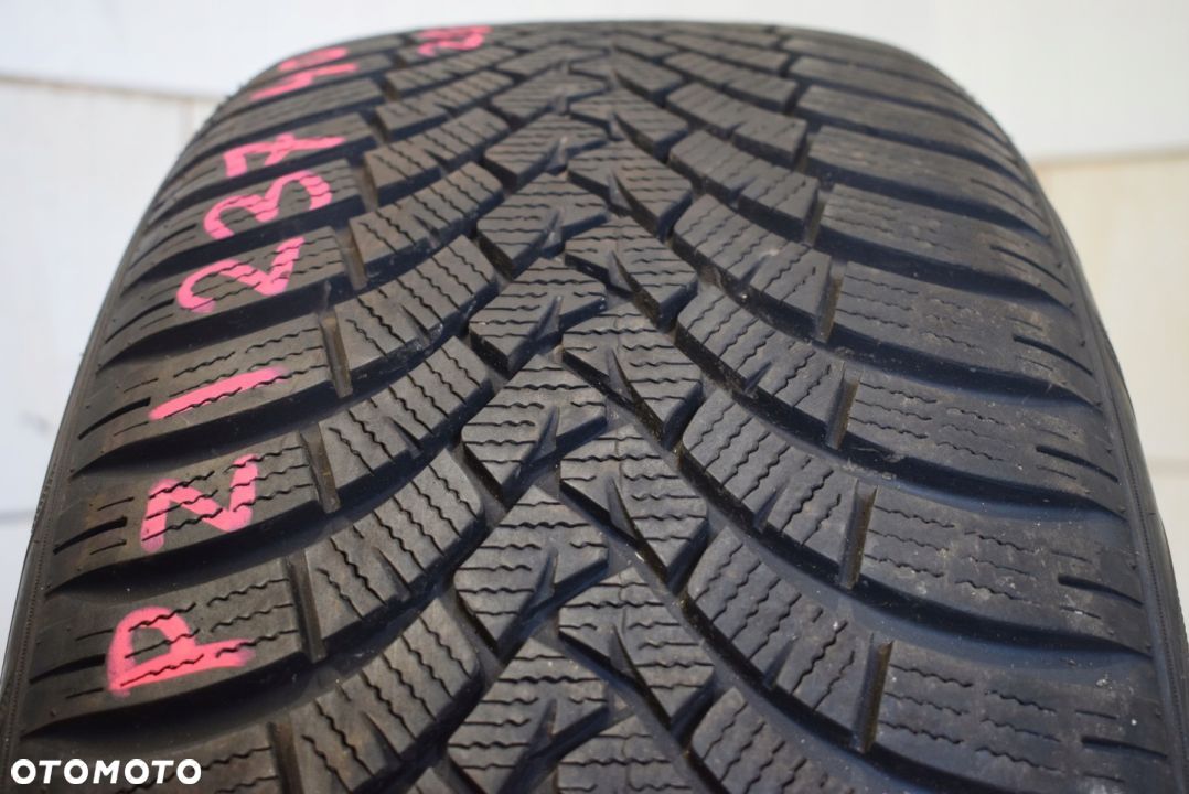 R20 255/40 101V Falken EuroWinter HS01 - 1