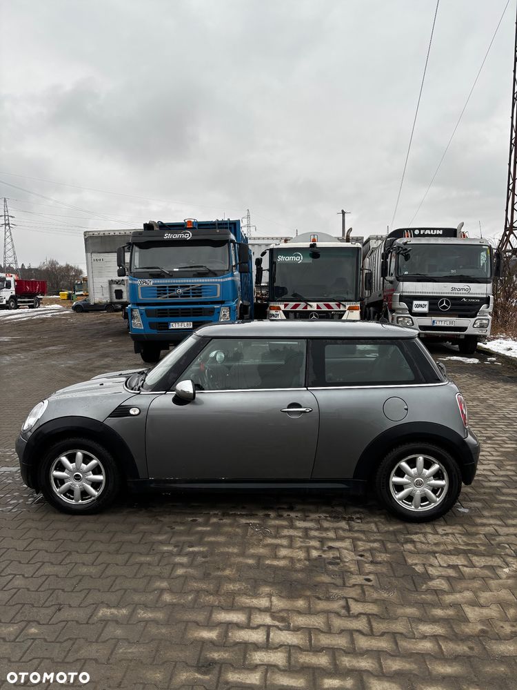 MINI ONE Standard - 4
