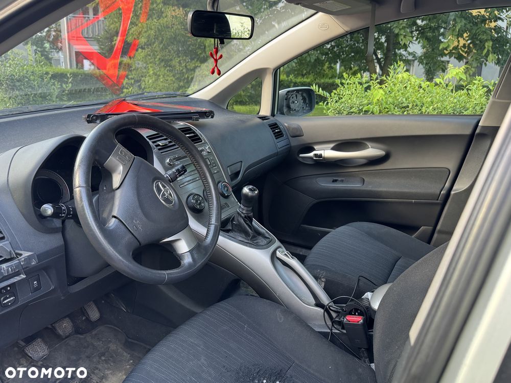 Toyota Auris - 8