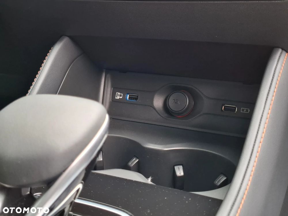 MG HS 1.5 T-GDI Exclusive DCT - 19