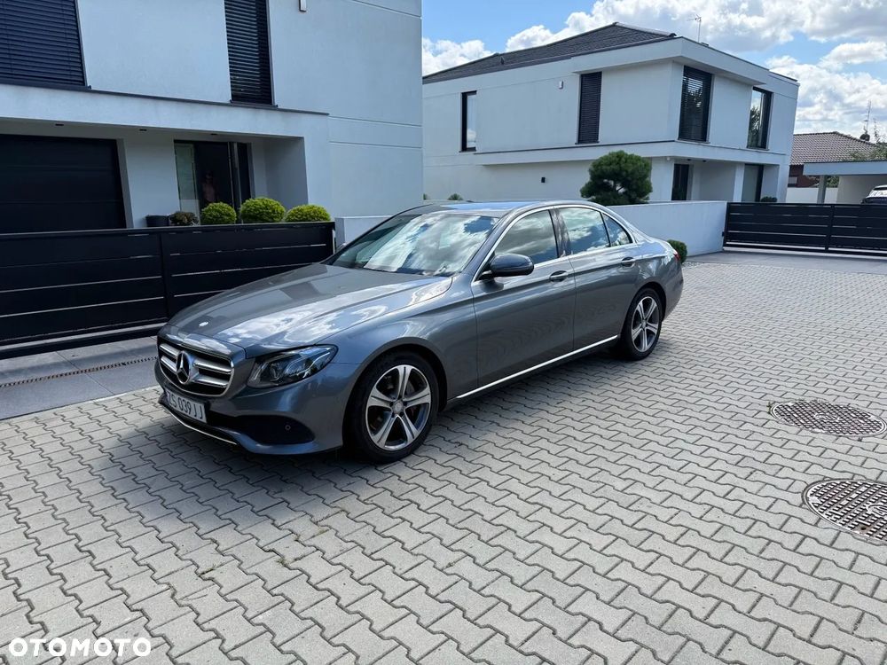 Mercedes-Benz Klasa E 220 d 9G-TRONIC - 3