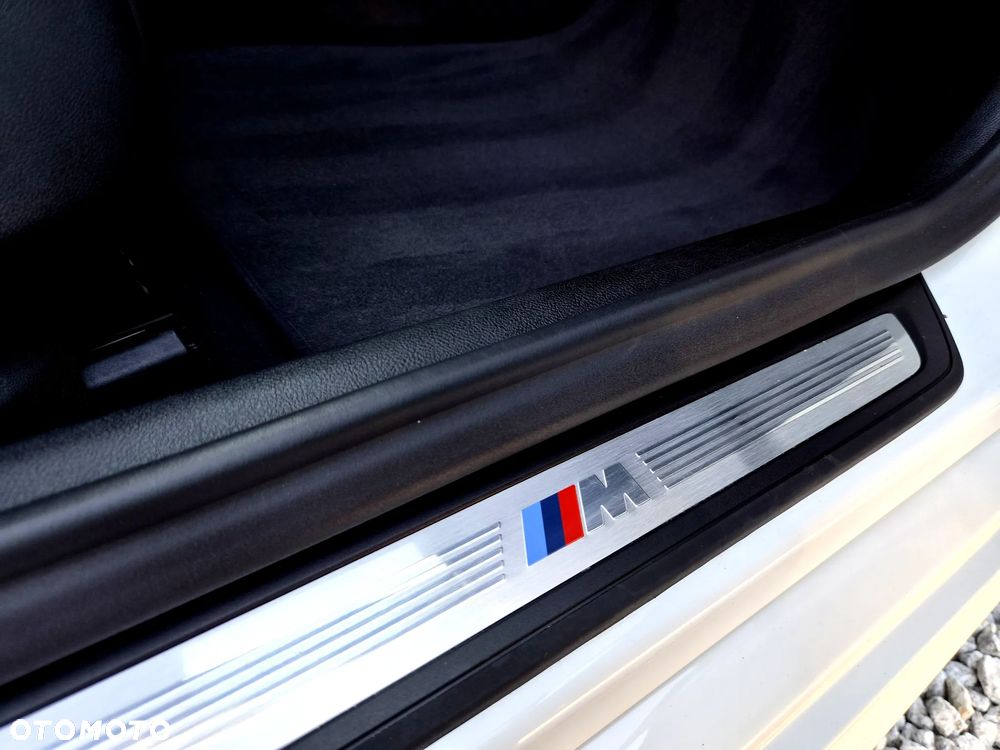 BMW Seria 5 520e M Sport sport - 21