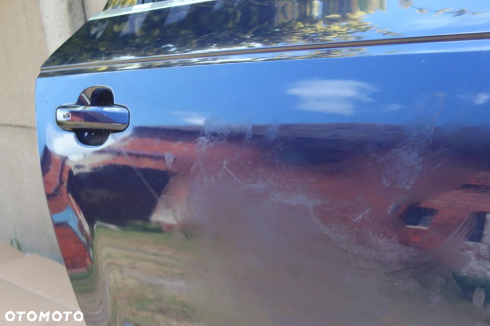 DRZWI TYLNE PRAWE AUDI A4 B9 AVANT 2017 - 10