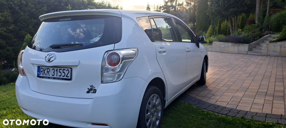 Toyota Verso - 4