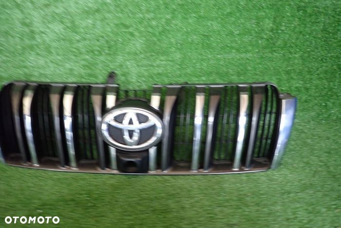 TOYOTA LAND CRUISER J150 09-13 atrapa grill - 4
