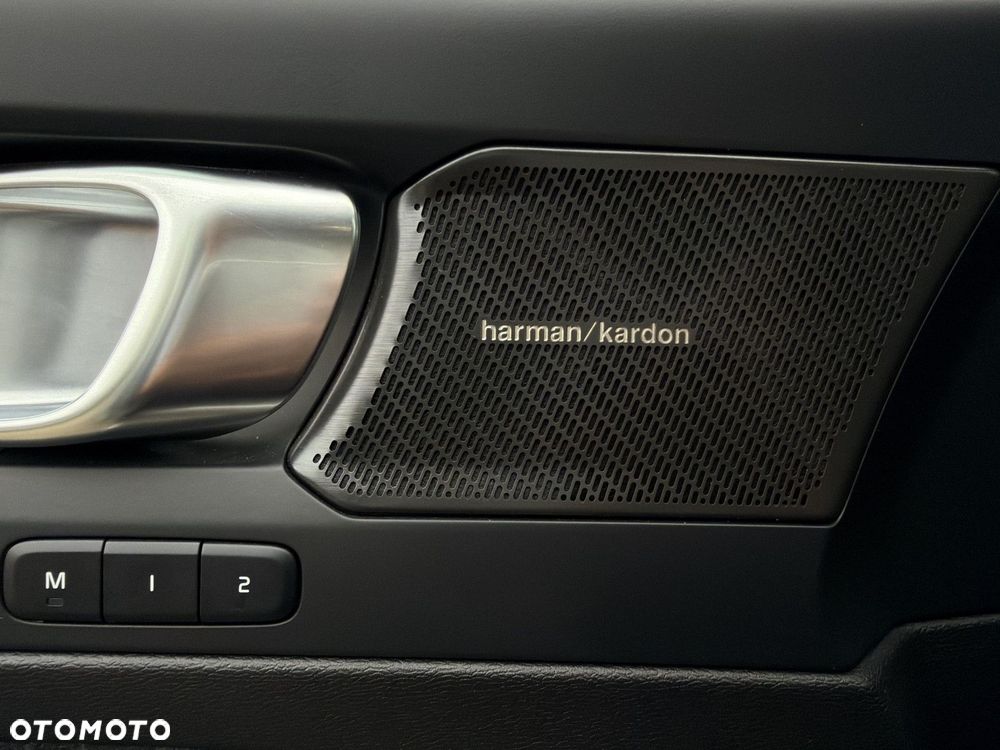 Volvo XC 40 - 20