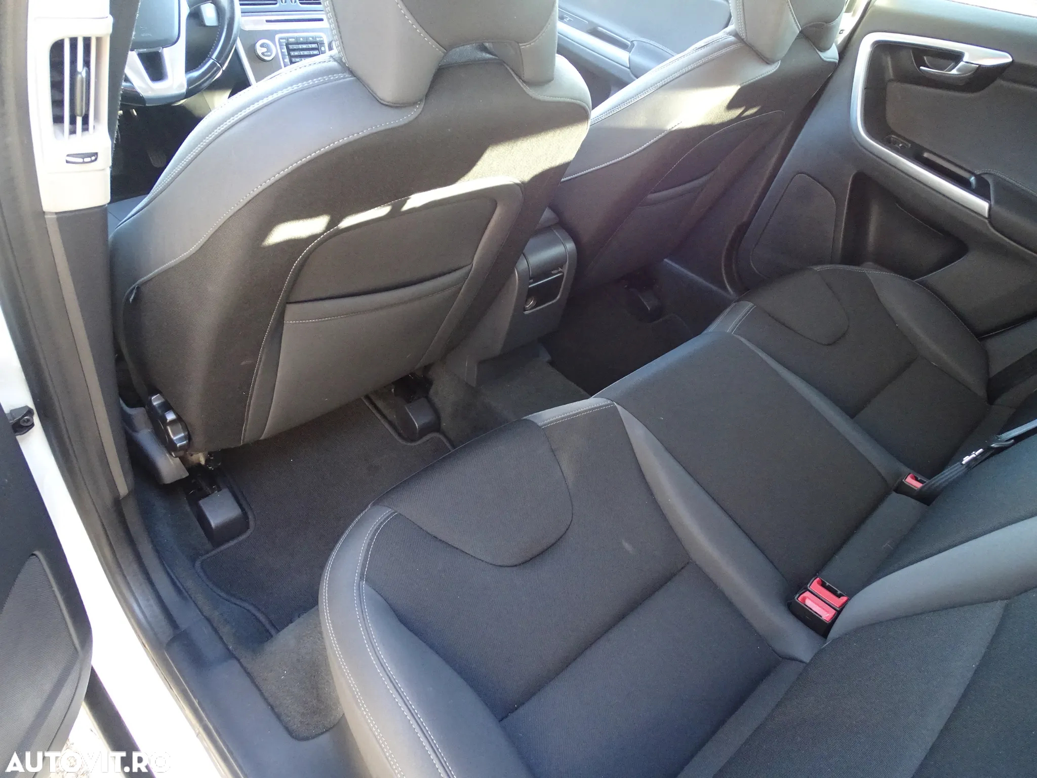 Volvo XC 60 D3 Momentum - 10