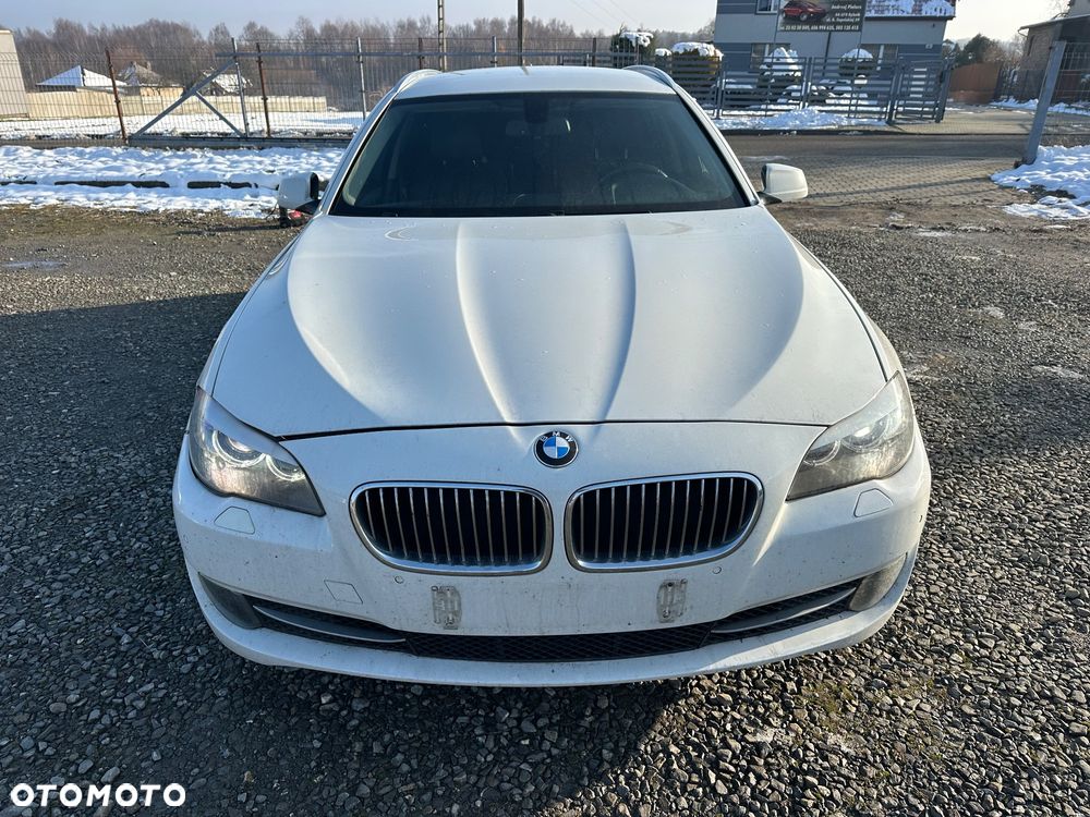 BMW Seria 5 525d xDrive Sport-Aut - 3