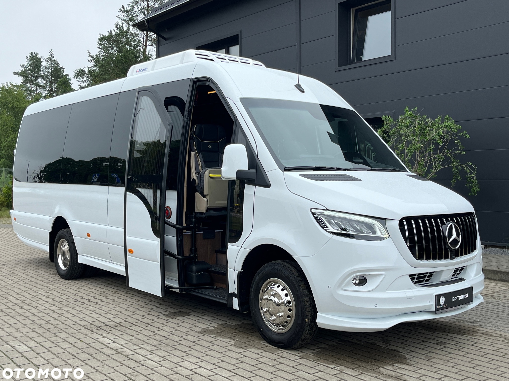 Mercedes-Benz Sprinter 519 - 12