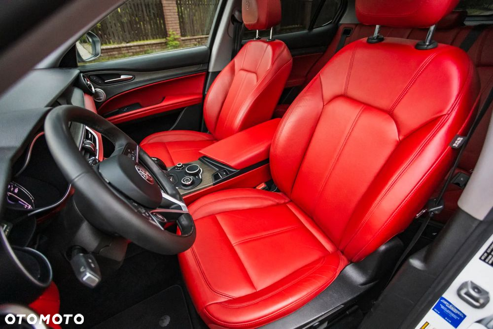Alfa Romeo Stelvio 2.0 Turbo TI Q4 - 20