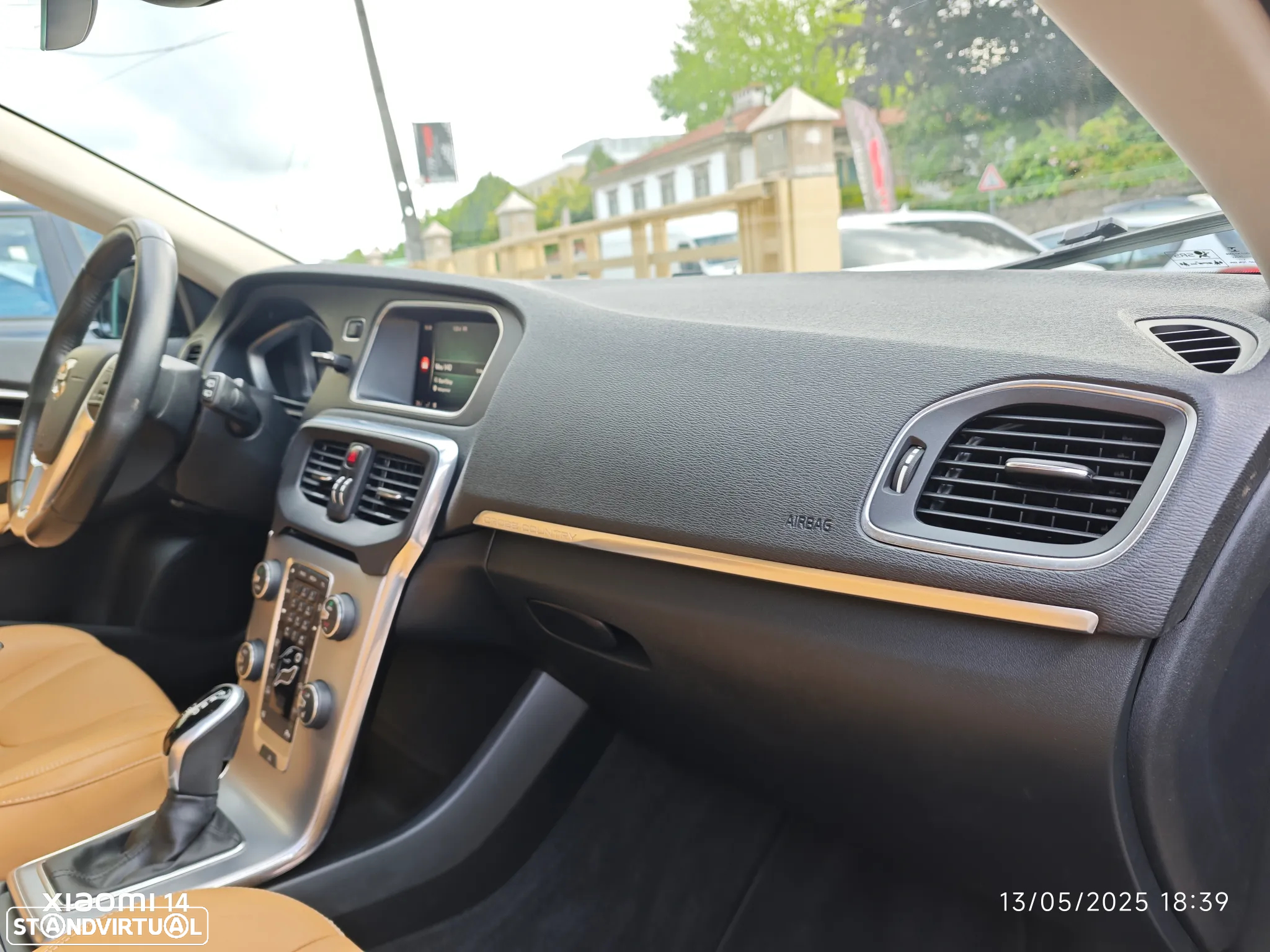 Volvo V40 Cross Country 1.5 T3 Summum Geartronic - 28
