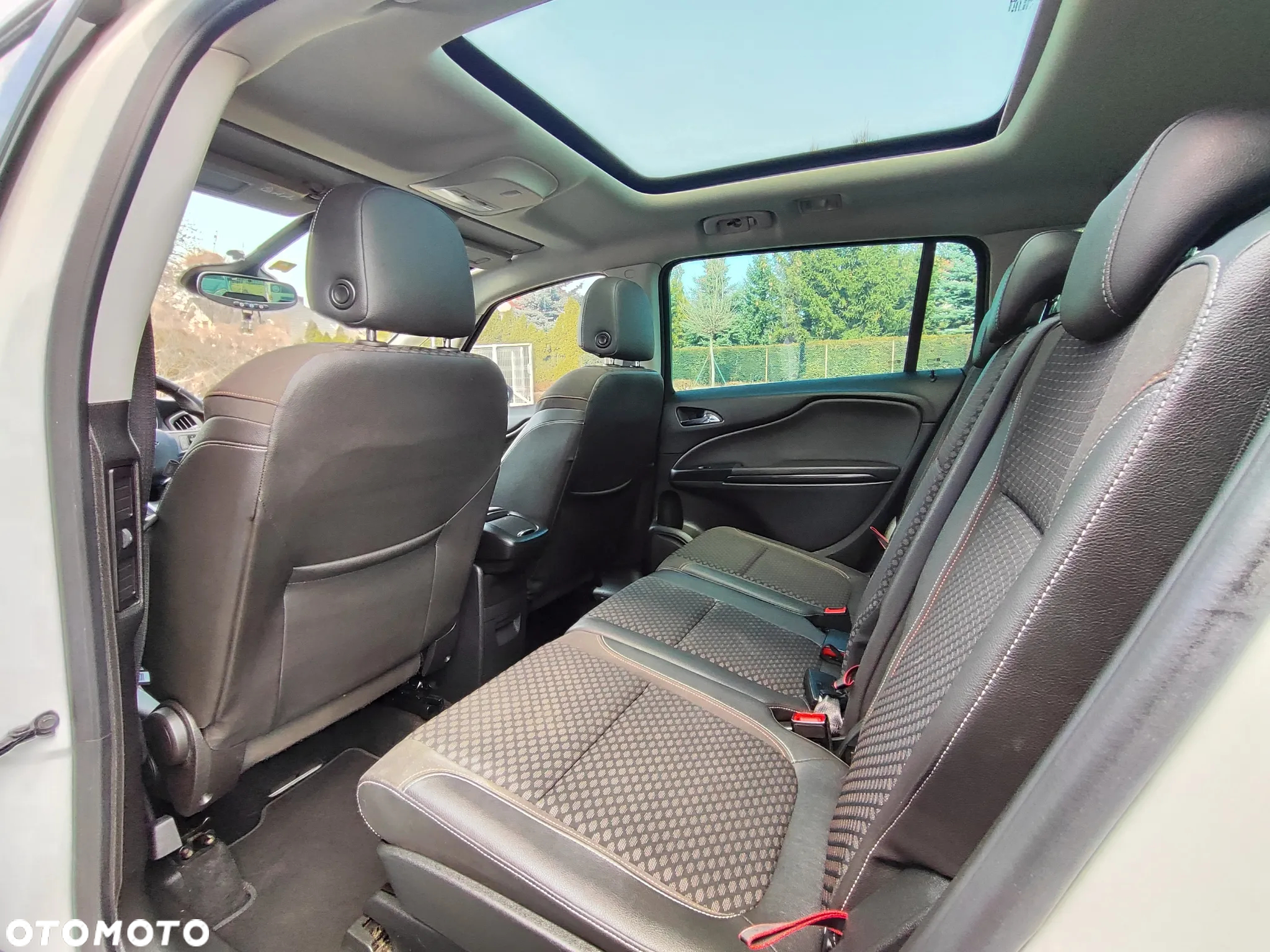 Opel Zafira Tourer 1.4 Turbo Automatik Business Edition - 18