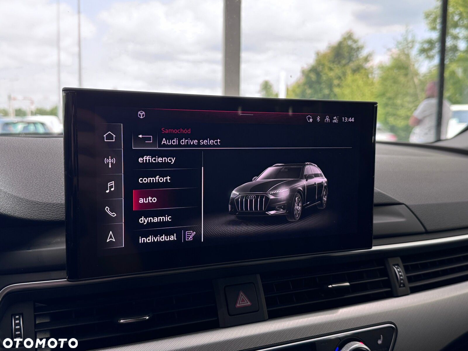 Audi A4 Allroad - 34