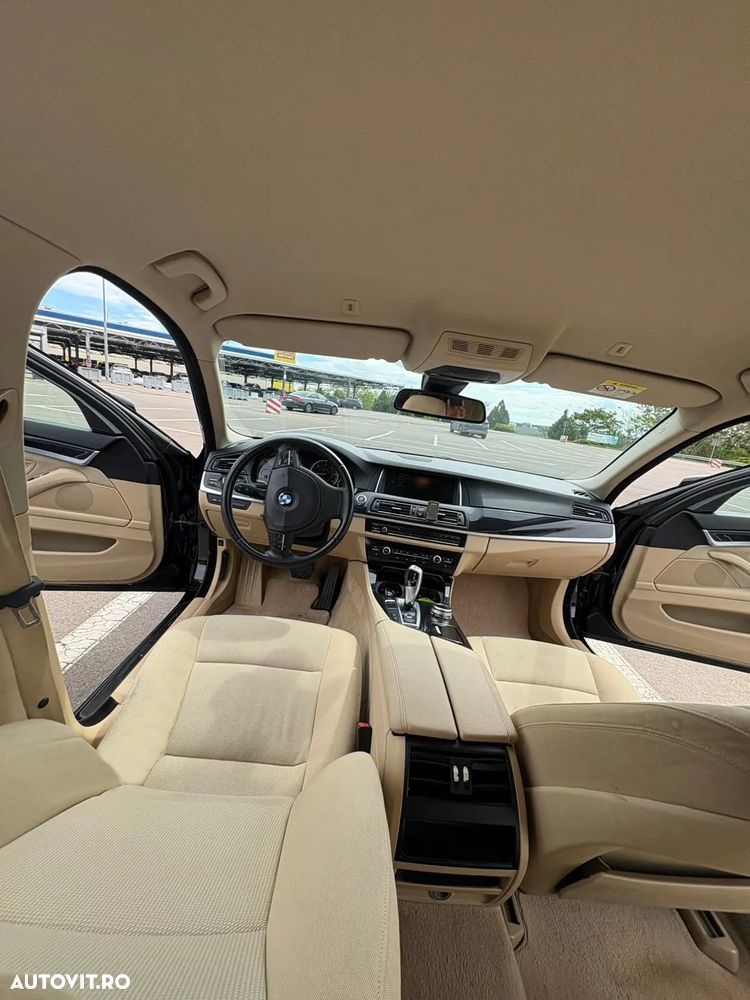 BMW Seria 5 520d xDrive - 7