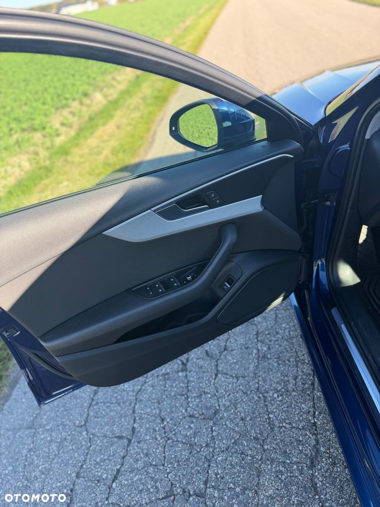 Audi A4 Avant - 17