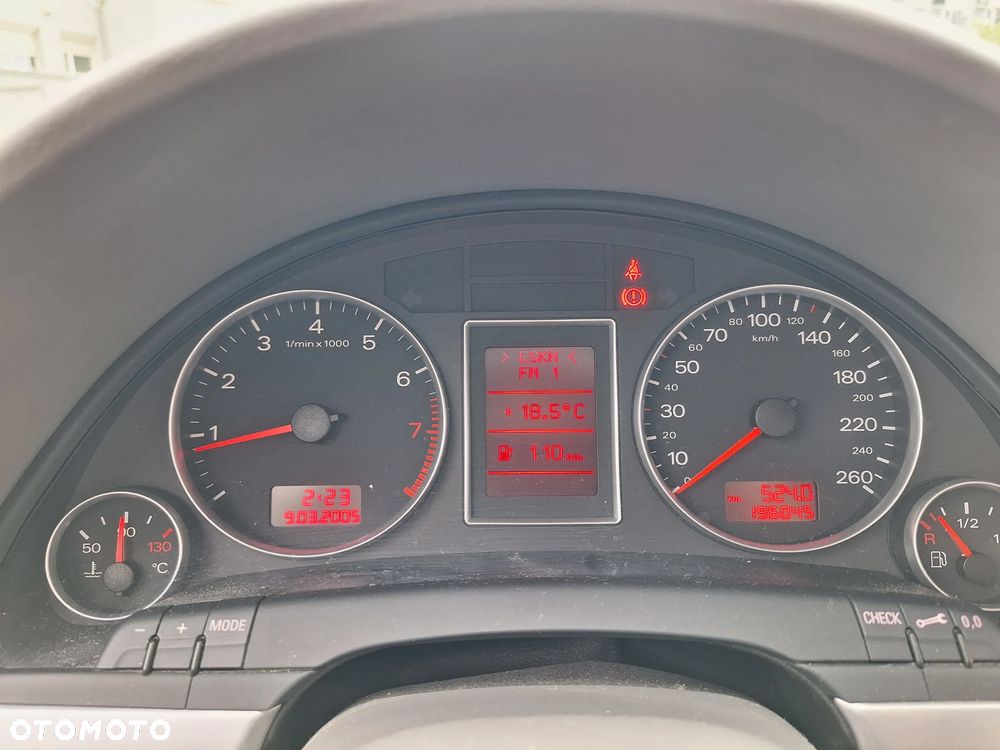 Audi A4 Limousine - 9